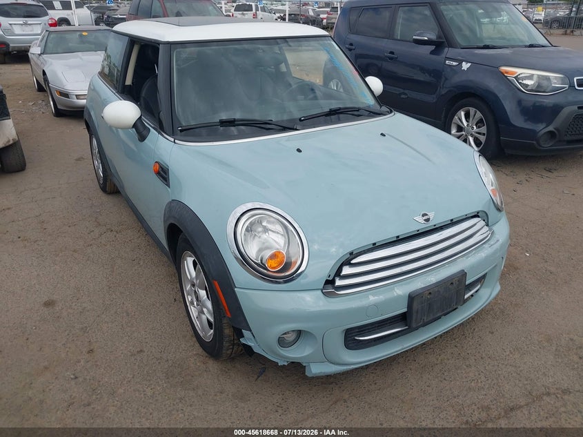 2013 MINI HARDTOP COOPER