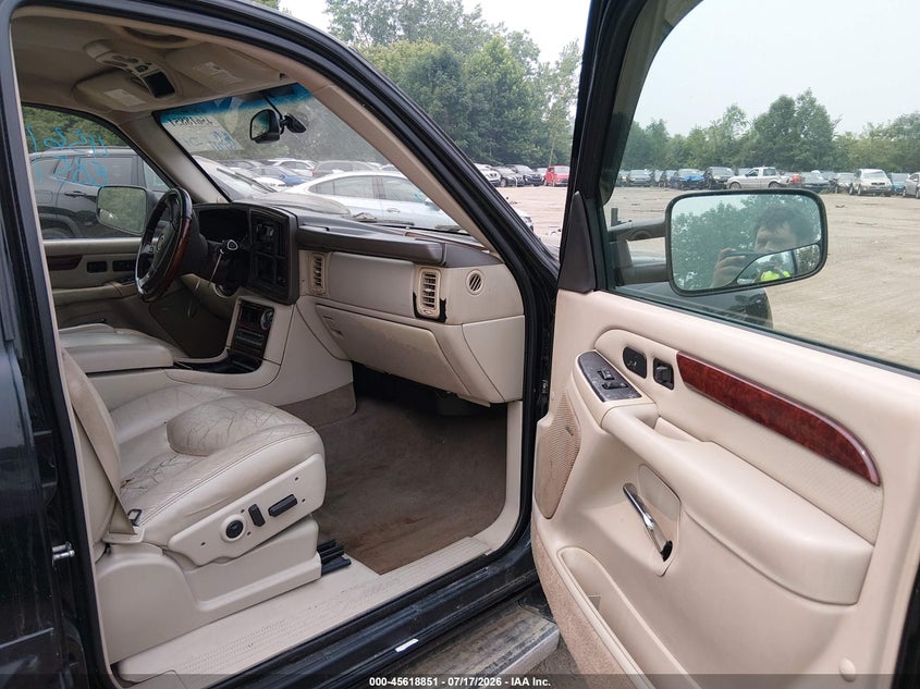 2005 CADILLAC ESCALADE EXT auction photo 5