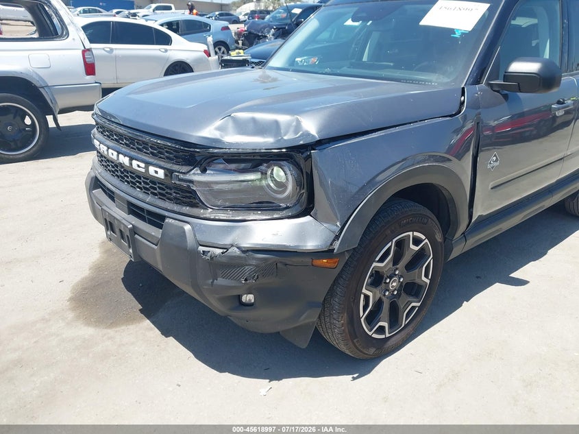 2025 Ford Bronco Sport Outer Banks VIN: 3FMCR9CN5SRE52233 Lot: 45618997