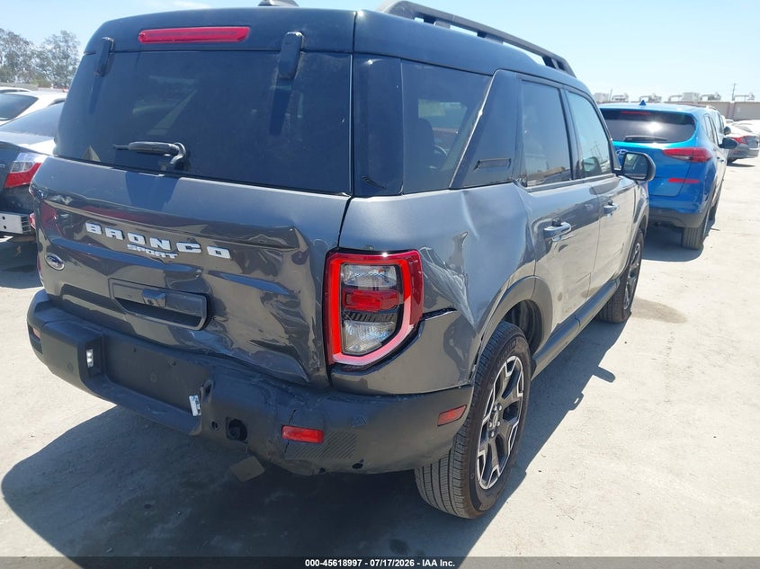 2025 Ford Bronco Sport Outer Banks VIN: 3FMCR9CN5SRE52233 Lot: 45618997