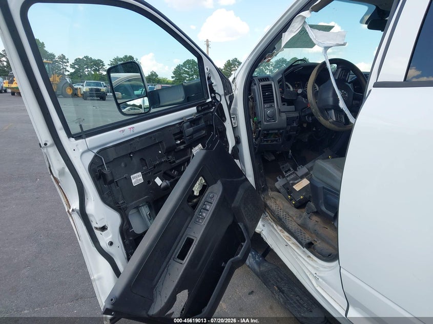 2017 Ram 2500 Tradesman 4X2 8' Box VIN: 3C6TR4HT5HG703679 Lot: 45619013