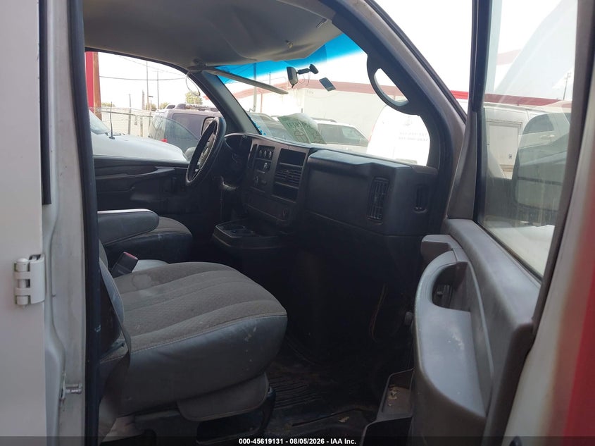 2011 CHEVROLET EXPRESS VAN 4.8L V-8 VVT, 280HP