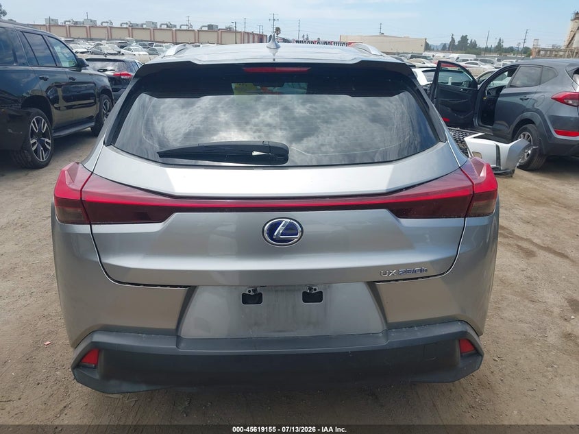 LEXUS UX 250H - zdjęcie 17