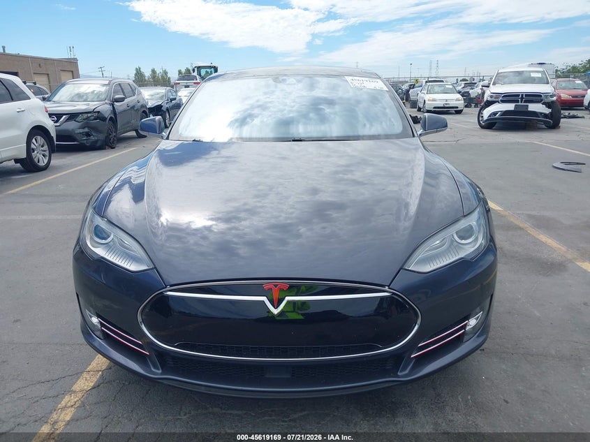 2015 Tesla Model S 70D/85D/P85D VIN: 5YJSA1H22FF087296 Lot: 45619169