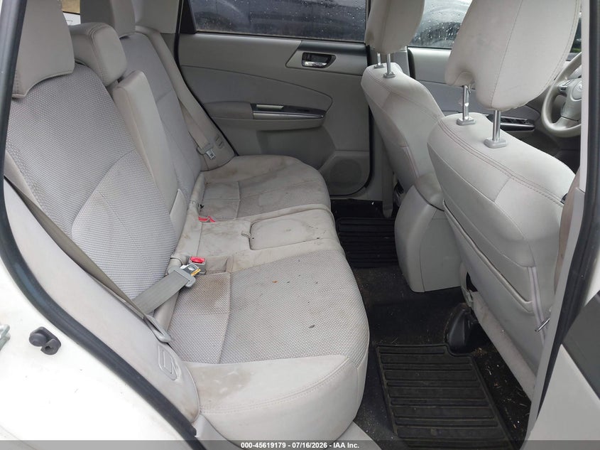 2011 SUBARU FORESTER auction photo 8