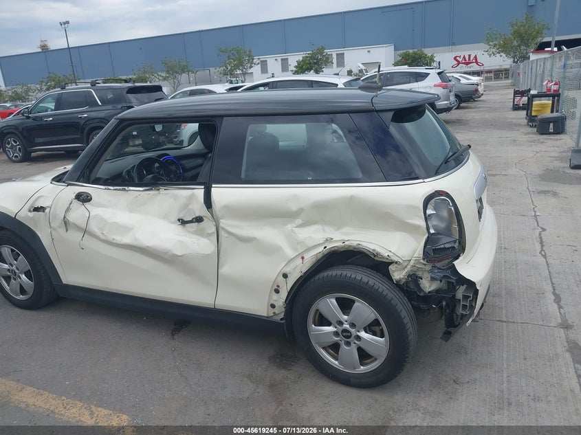 2014 Mini Hardtop Cooper VIN: WMWXM5C59ET934006 Lot: 45619245