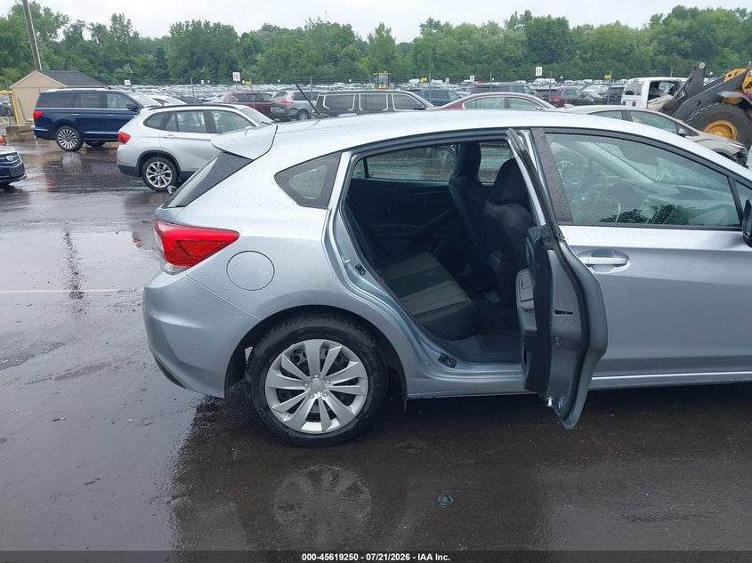 2018 SUBARU IMPREZA auction photo 8