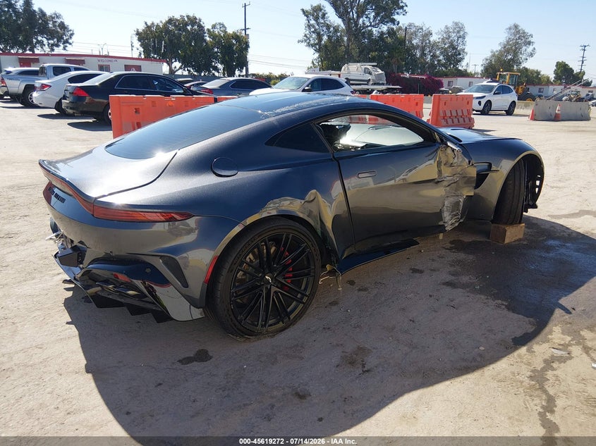 2025 ASTON MARTIN VANTAGE COUPE 4.0L V-8 DI, DOHC, VVT, TURBO, 656HP