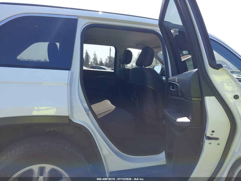 2023 Jeep Grand Cherokee Laredo 4X4 VIN: 1C4RJHAG1P8870981 Lot: 45619319