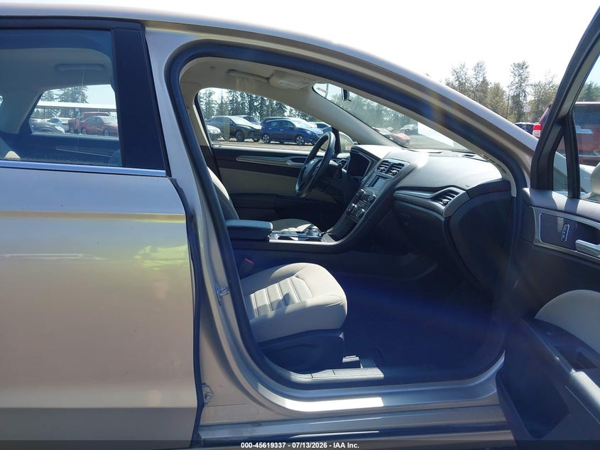 2018 FORD FUSION HYBRID auction photo 5