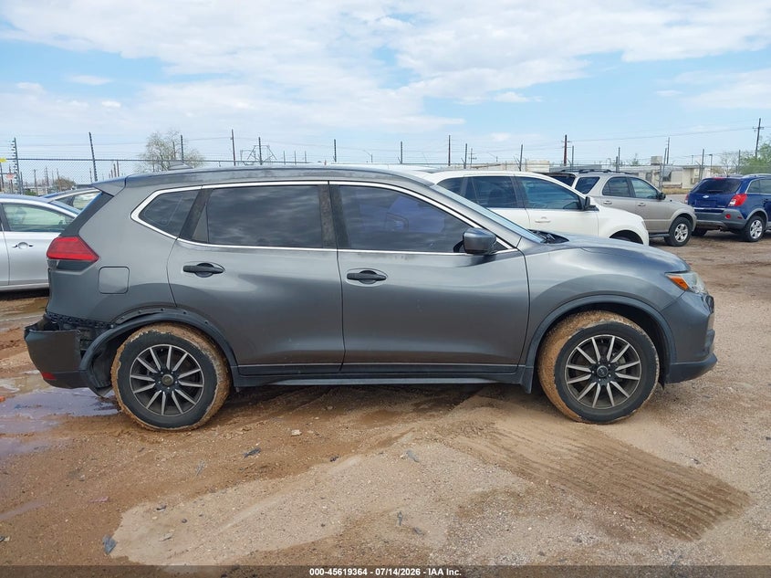 2017 NISSAN ROGUE S · Фото 12