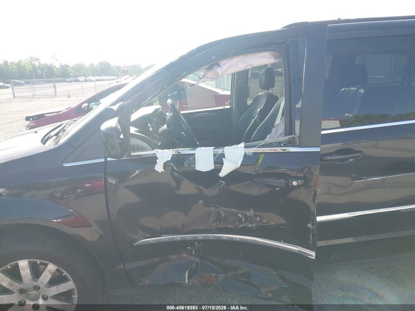 2015 Chrysler Town & Country Touring VIN: 2C4RC1BG0FR706592 Lot: 45619393