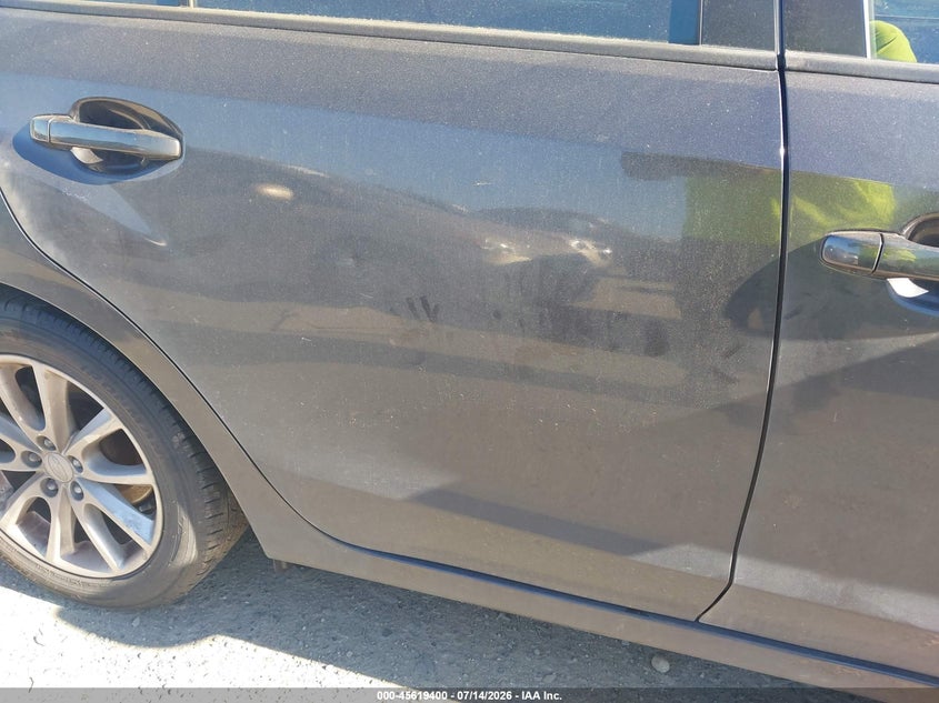 2013 SUBARU IMPREZA auction photo 6