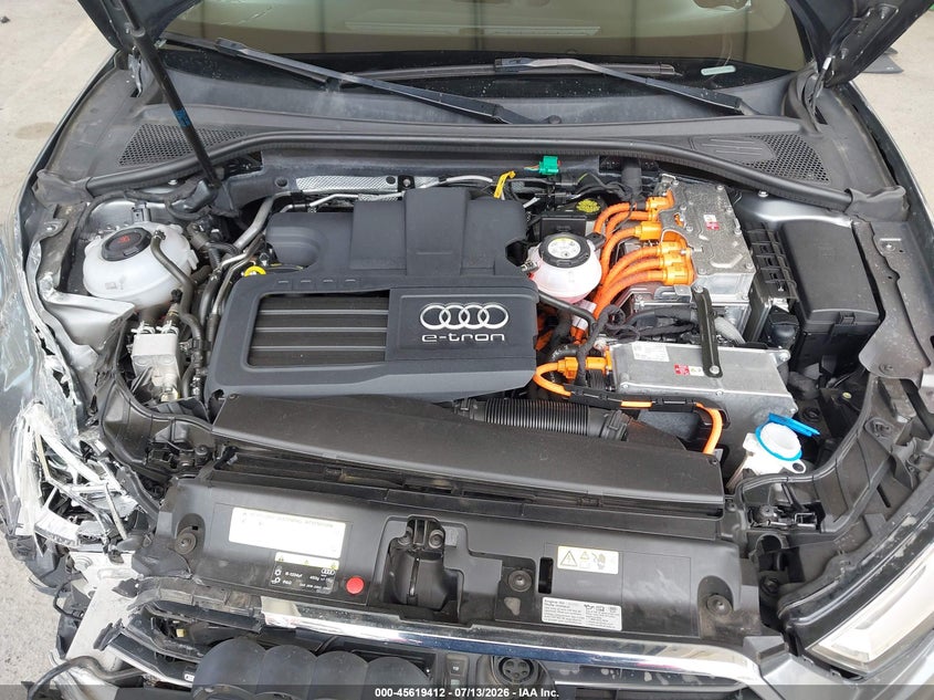 2018 Audi A3 E-Tron 1.4T Premium/1.4T Tech Premium VIN: WAUUPBFF2JA071195 Lot: 45619412
