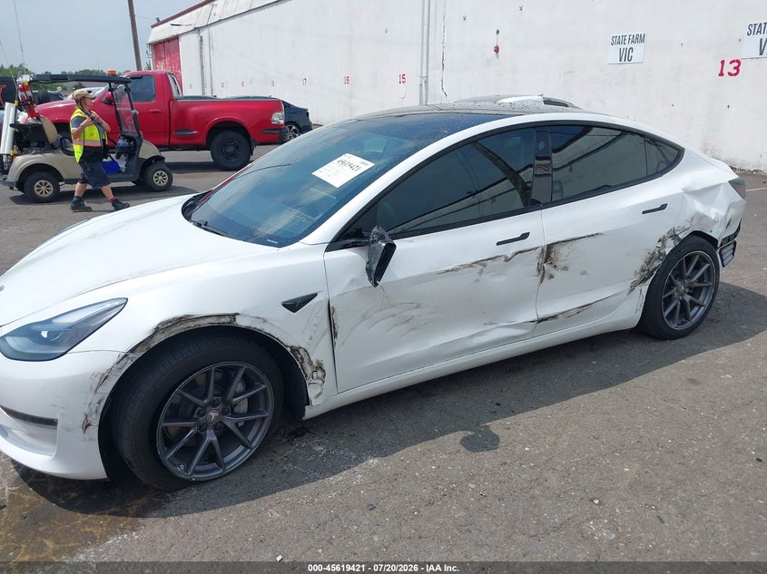 2021 Tesla Model 3 Long Range Dual Motor All-Wheel Drive VIN: 5YJ3E1EB8MF997982 Lot: 45619421
