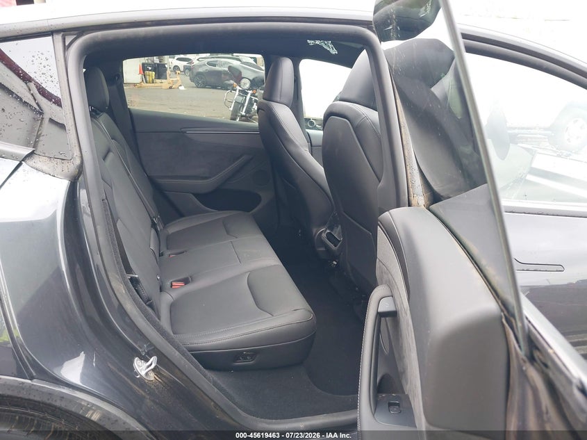 TESLA MODEL Y 2026 VIN 7SAYGDEE5TF646766