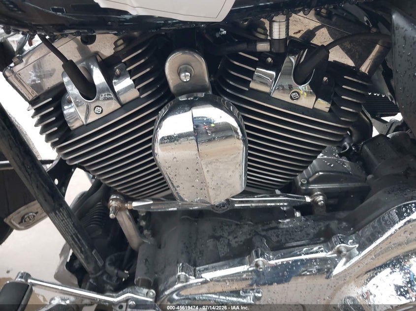 2012 Harley-Davidson Flhrc Road King Classic VIN: 1HD1FRM12CB633634 Lot: 45619474