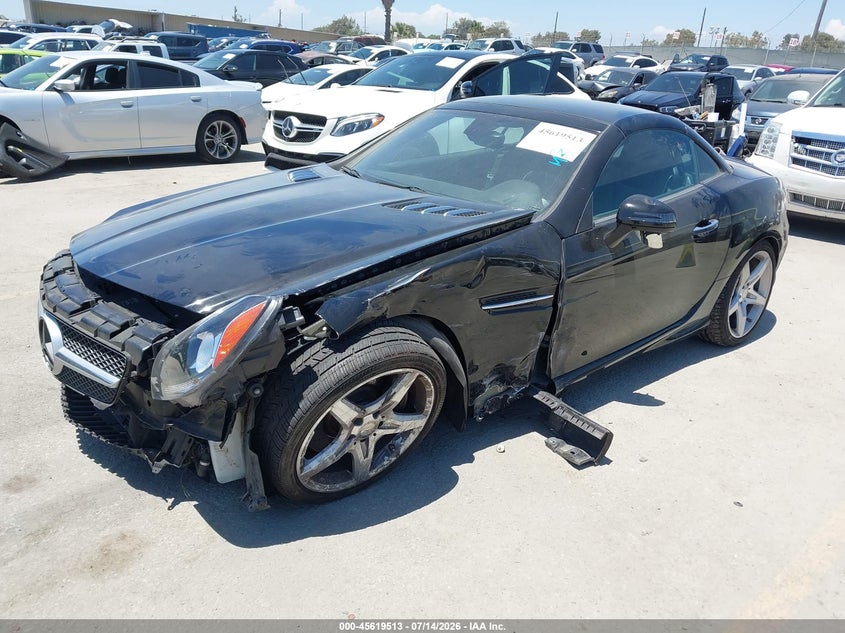 2016 MERCEDES-BENZ SLK 300 auction photo 2