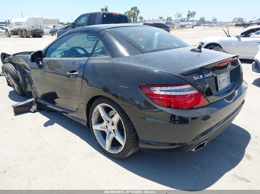 2016 MERCEDES-BENZ SLK 300 auction photo 3