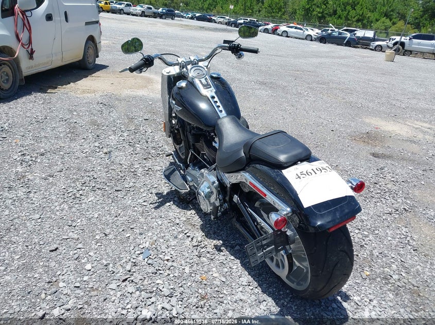 2021 HARLEY-DAVIDSON FAT BOY MOTO 2