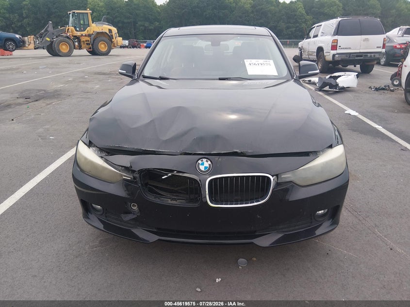 BMW 320I - zdjęcie 12