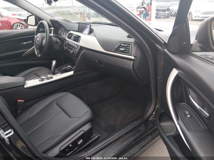 BMW 320I - zdjęcie 5