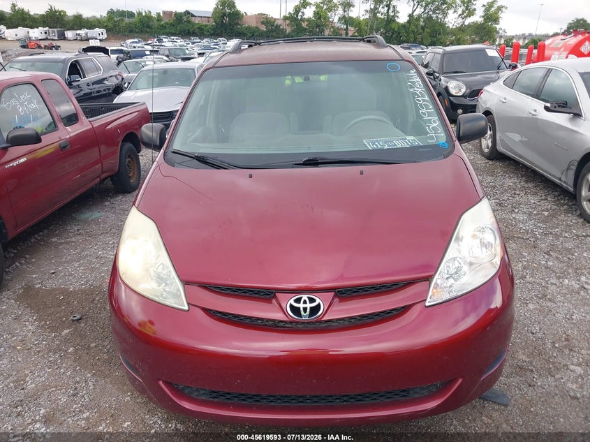 AtlanticExpress - Toyota Sienna