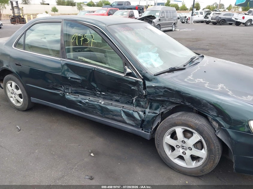 2000 Honda Accord 2.3 Se VIN: JHMCG6694YC018074 Lot: 45619757