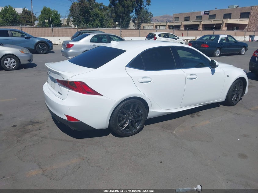 2018 LEXUS IS 300 auction photo 4