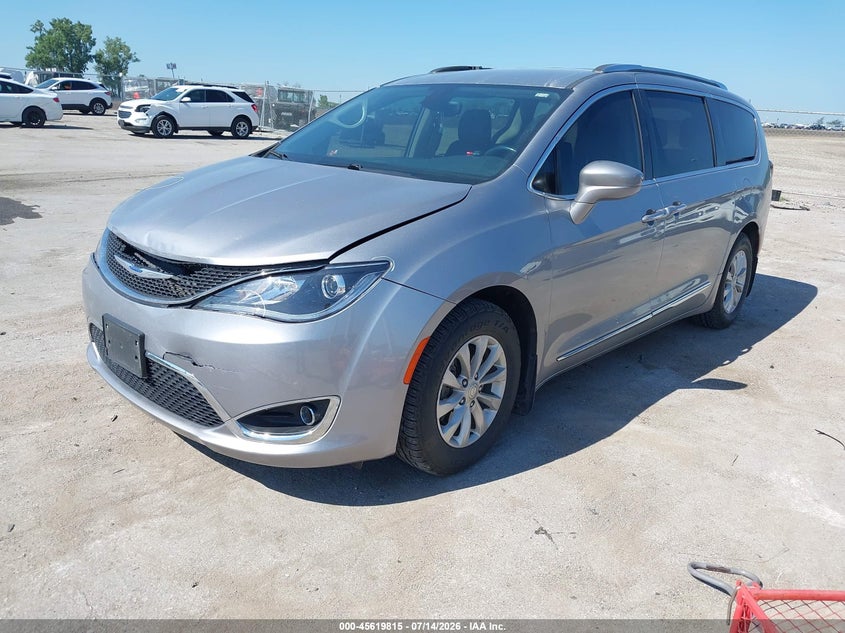 Vin: 2c4rc1bg0kr612870, lot: 46118265, chrysler pacifica touring l 20192