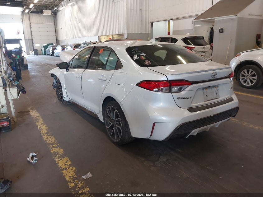 2022 TOYOTA COROLLA auction photo 3