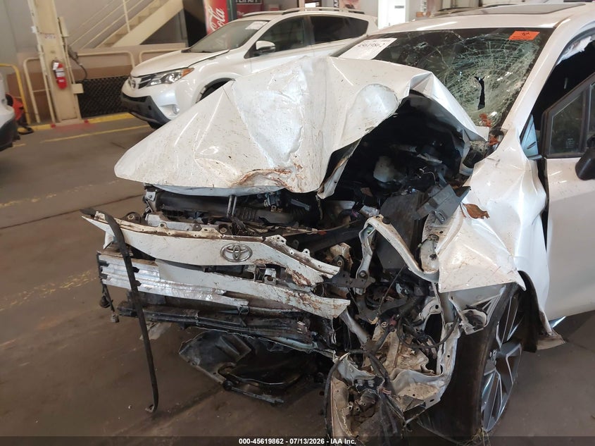 2022 TOYOTA COROLLA auction photo 6