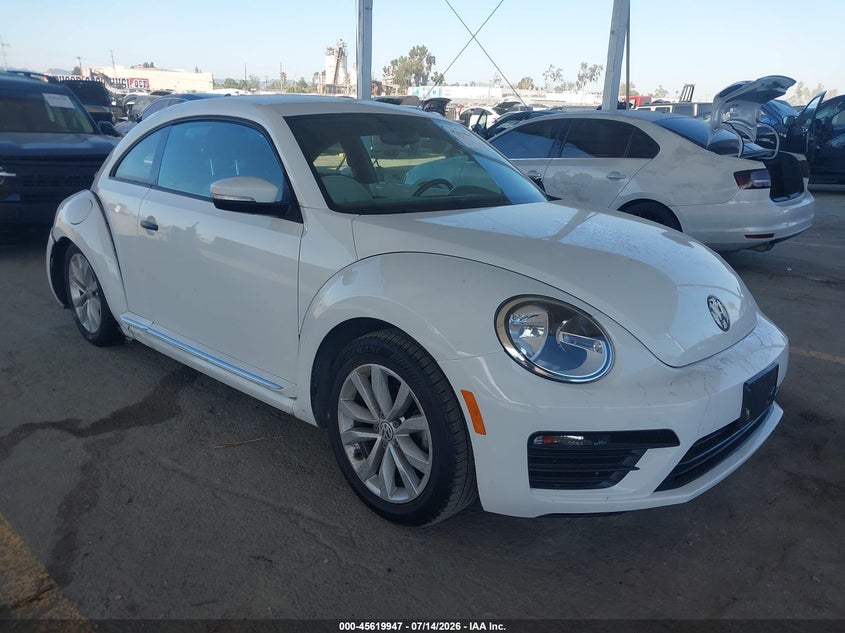 2017 VOLKSWAGEN BEETLE auction photo 1