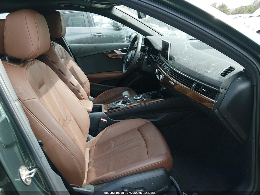 2017 AUDI A4 auction photo 5