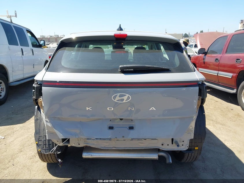 2026 Hyundai Kona Se VIN: KM8HA3AB7TU418145 Lot: 45619978