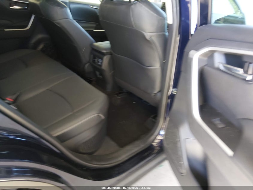 AtlanticExpress - Toyota RAV4 Hybrid