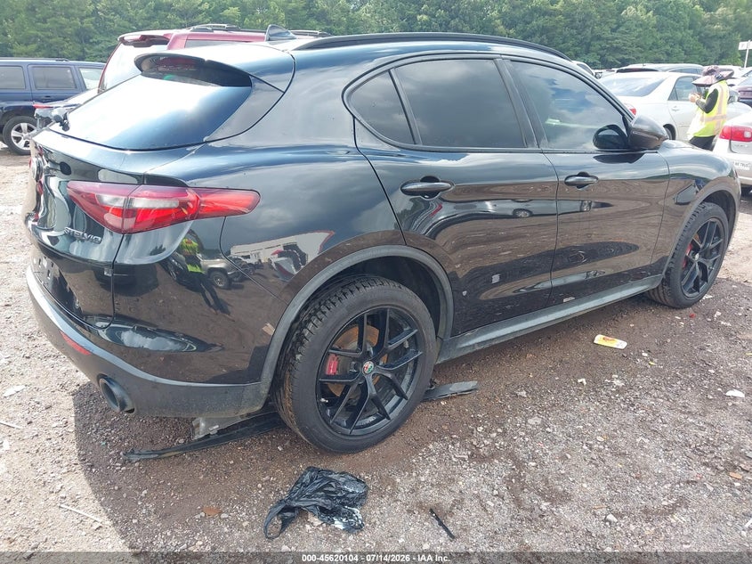 2019 ALFA ROMEO STELVIO auction photo 4