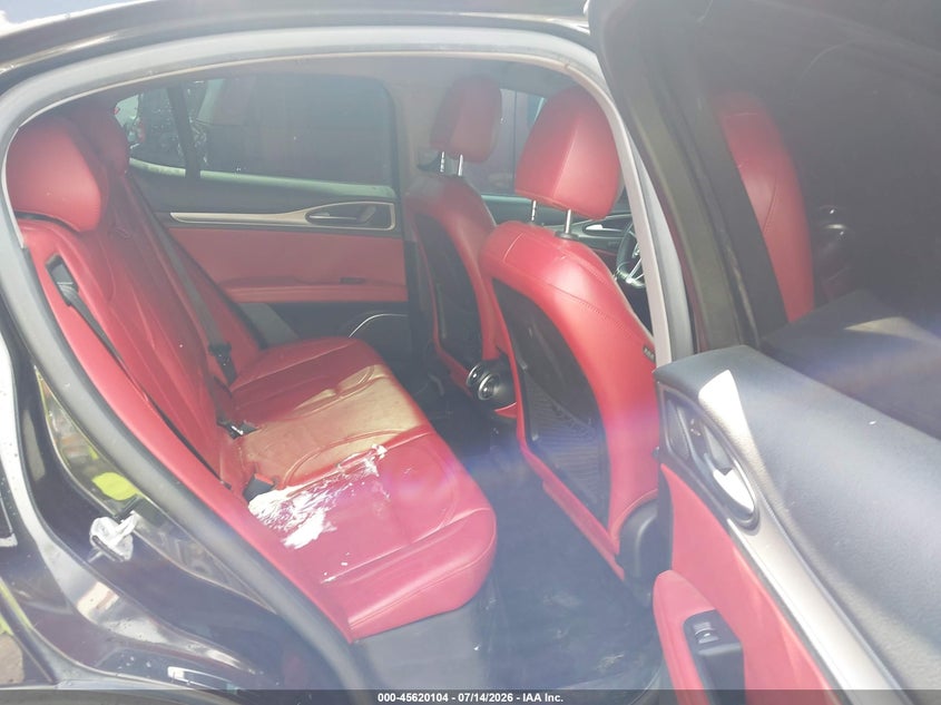2019 ALFA ROMEO STELVIO auction photo 8