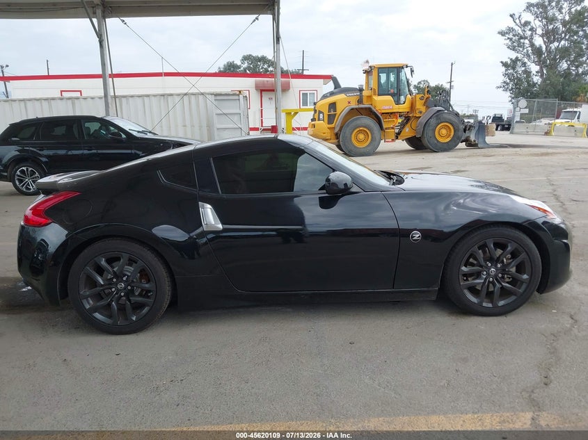 2017 Nissan 370Z VIN: JN1AZ4EH6HM954016 Lot: 45620109
