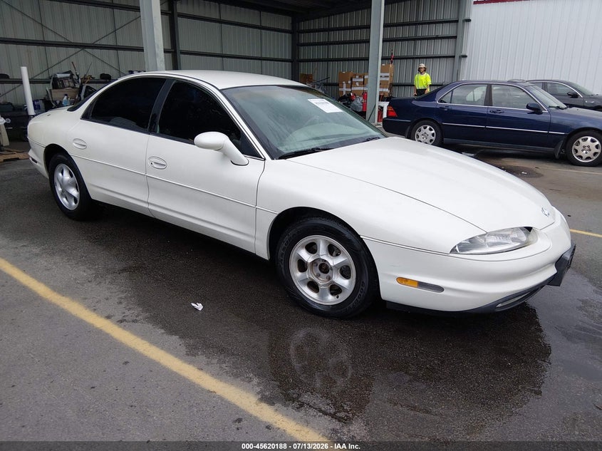 1999 OLDSMOBILE AURORA auction photo 1