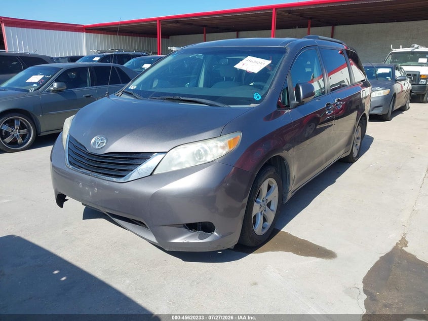 Vin: 5tdkk3dc9bs056091, lot: 46118699, toyota sienna le v6 20112
