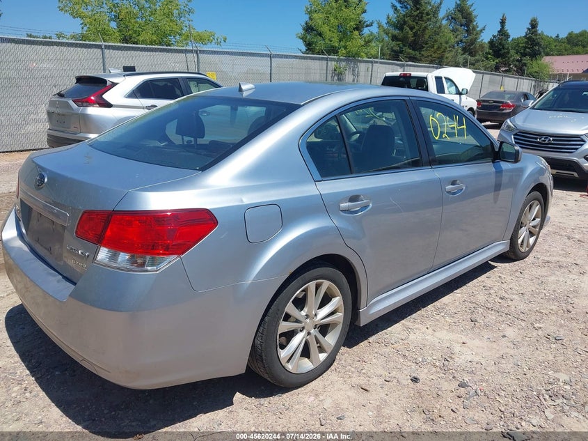 2013 SUBARU LEGACY auction photo 4
