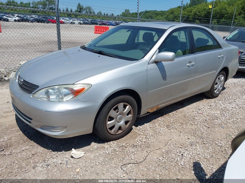 2002 Toyota Camry Le 4T1BE32K62U560526 photo 1