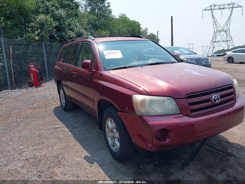 2004 TOYOTA HIGHLANDER