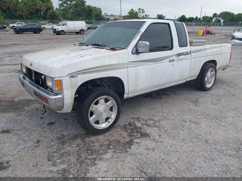 1997 NISSAN 4X2 TRUCK auction photo 2