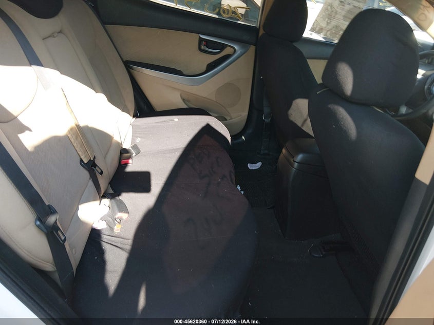 2013 HYUNDAI ELANTRA auction photo 8