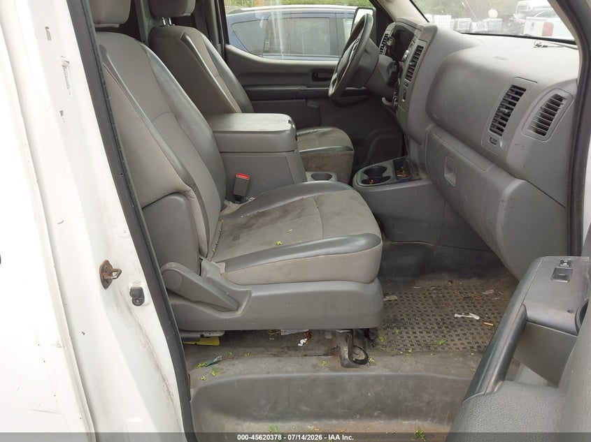 2017 NISSAN NV CARGO NV2500 HD auction photo 5