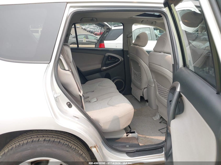 2007 Toyota Rav4 Limited VIN: JTMBD31VX76028467 Lot: 45620395