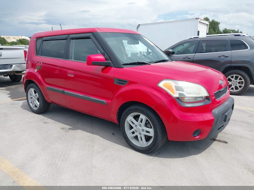 2010 KIA SOUL +