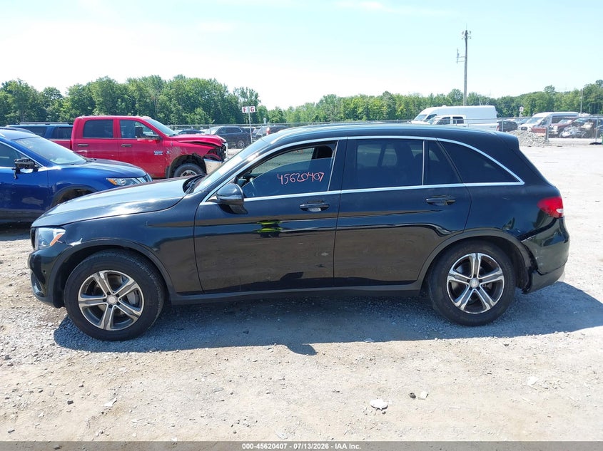 2017 Mercedes-Benz Glc 300 4Matic VIN: WDC0G4KBXHF123986 Lot: 45620407